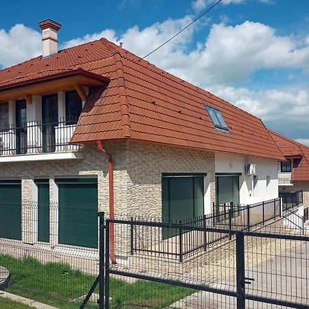 Szellőrózsa Apartman Fonyód Exterior foto