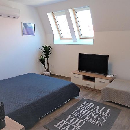 Szellőrózsa Apartman Fonyód Exterior foto