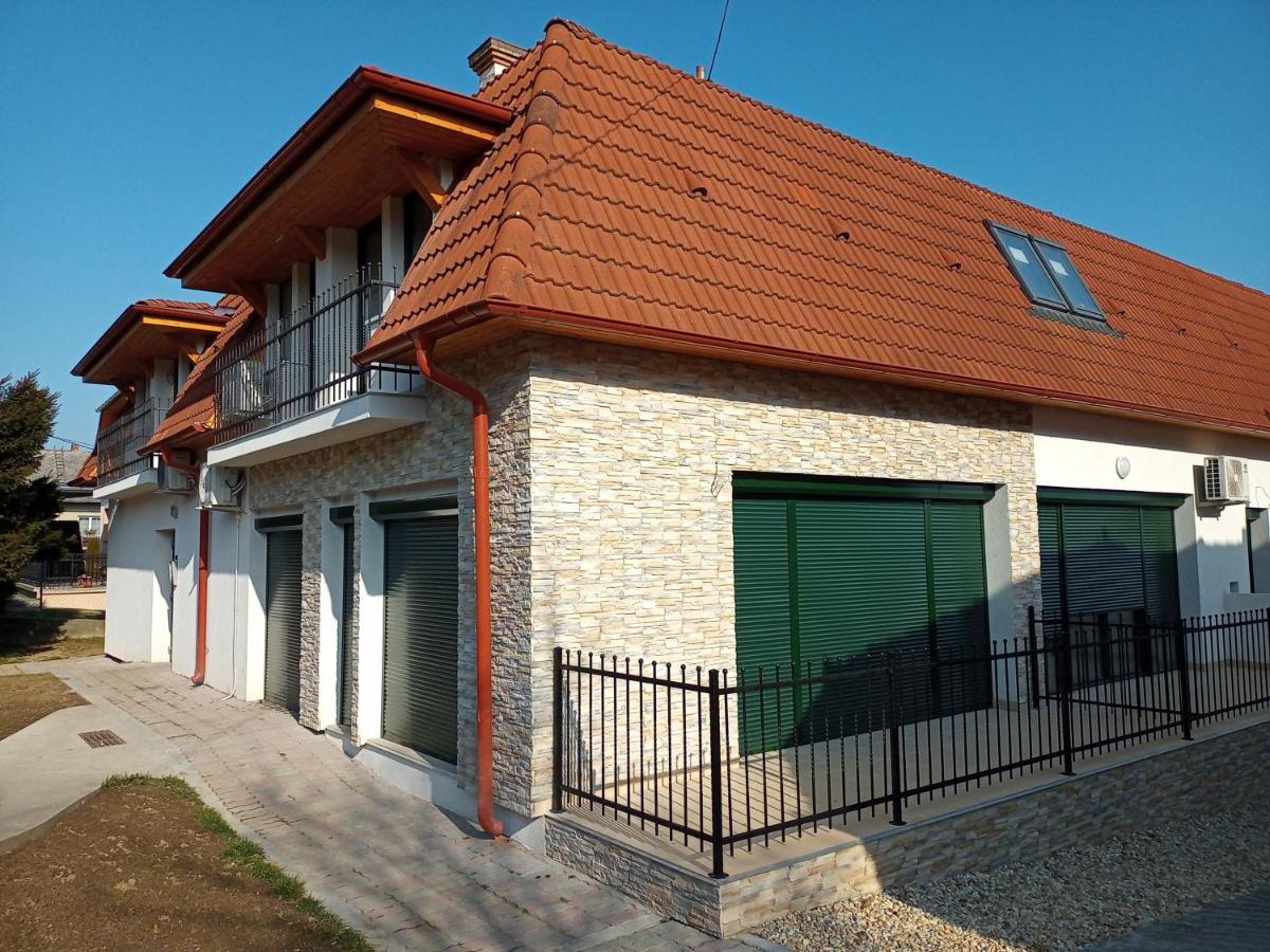 Szellőrózsa Apartman Fonyód Exterior foto